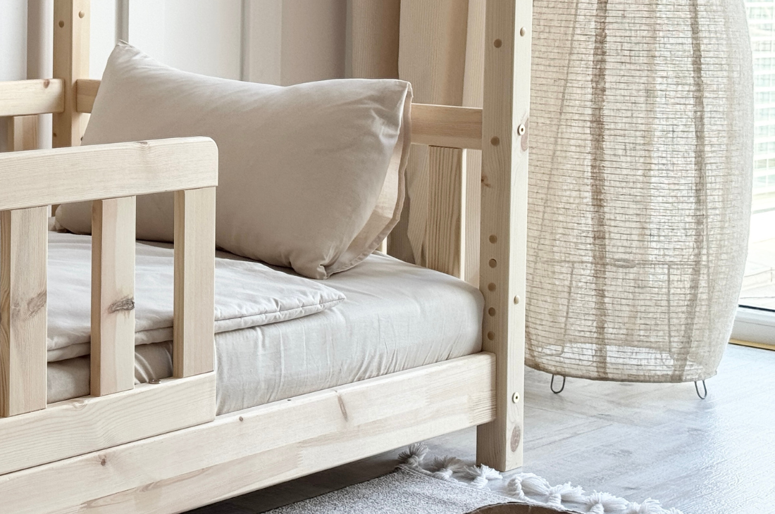 Lit Housebed Gabby - sommier (lattes en bois massif reliées entre elles)