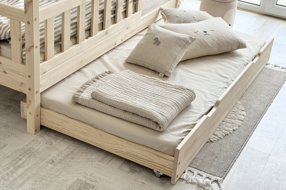 Lit Housebed Gabby - sommier (lattes en bois massif reliées entre elles)